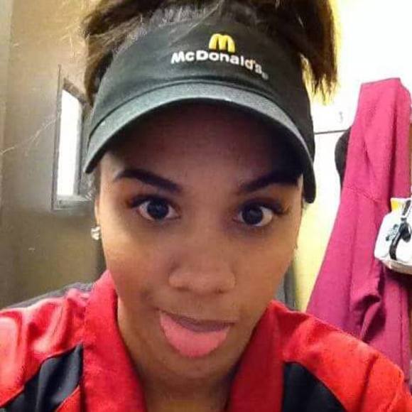 Meet your Posher, Natasha