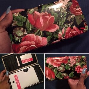 Flower printed wallet
