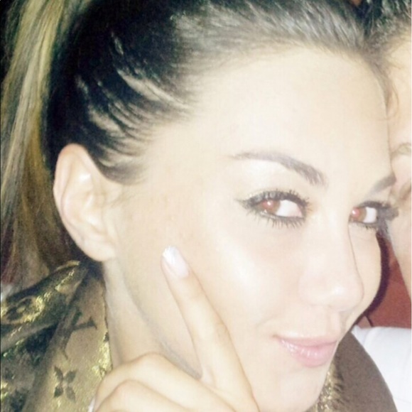 MEET THE POSHER - Picture 5 of 8