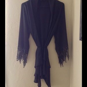 BEAUTIFUL Black Sheer Shawl! NWT!
