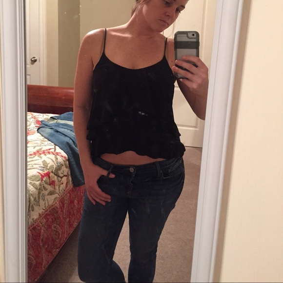 Black flowy cropped tank - Picture 2 of 4