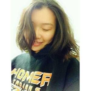 Meet your Posher, Monica