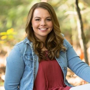 Meet your Posher, Lydia