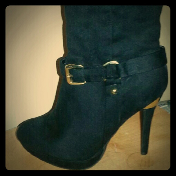 Stiletto calf length Boots