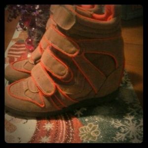 Wedges cute