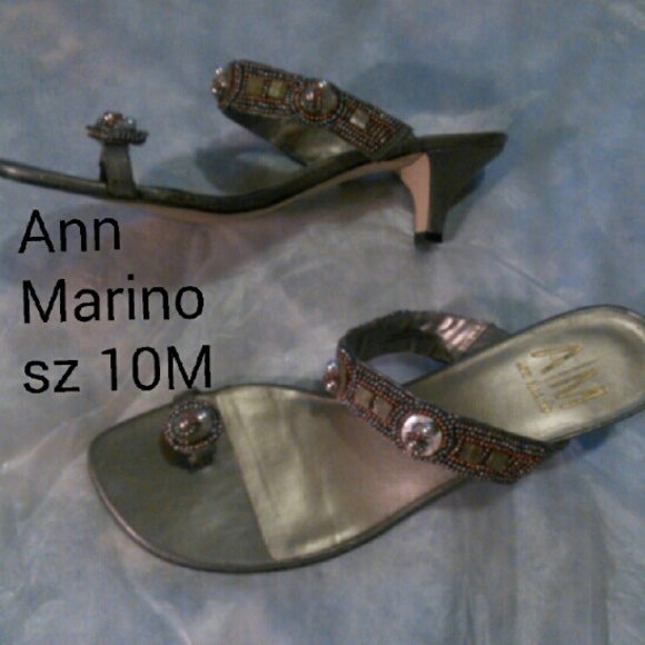 Ann Marino Silver Kitten Heels **Final Priced**