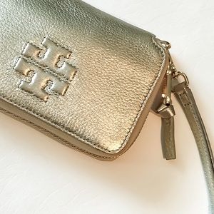 Tory Burch Metallic Gold Thea Wristlet