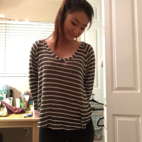 Striped v-neck top!