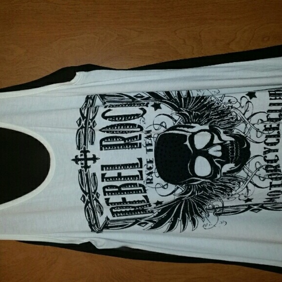 Sleeveless Boutique Top