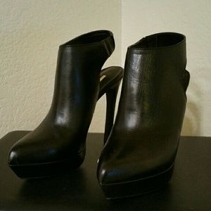 BCBGENERATION Black BG-SLOAN Sling Back Heels