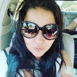 Meet your Posher, Liz