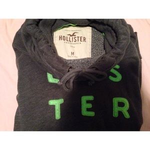 Very soft hollister hoodie!