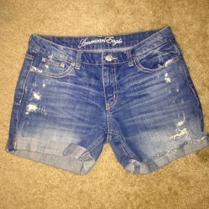 American Eagle shorts ‼️MUST GO‼️