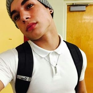 Meet your Posher, Jose