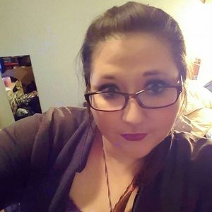 Meet your Posher, Corina