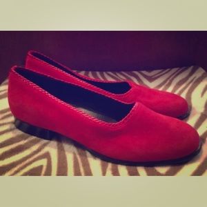 Red suede leather BANDOLINO Loafers size 7.5M