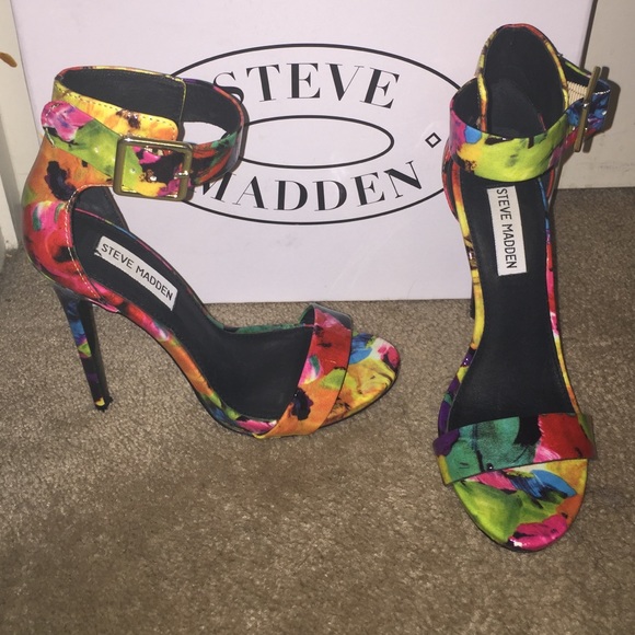Steve Madden Shoes - Steve Madden Flower Print Colorful Heel
