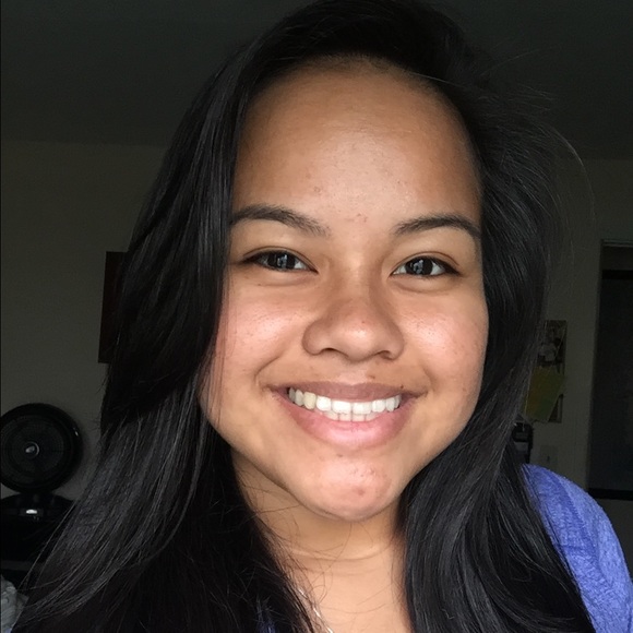 Meet your Posher, Laura - Picture 1 of 1