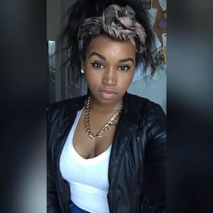 Meet your Posher, Briana