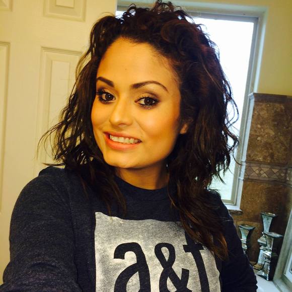 Meet your Posher, Lillian - Picture 1 of 1