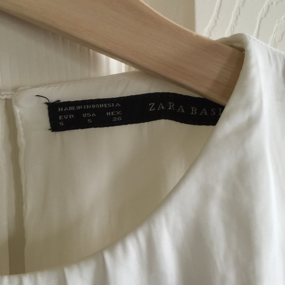 Zara dress white small and new - Picture 3 of 4