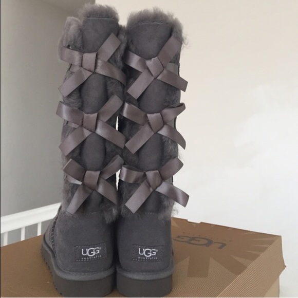 UGG Shoes - Brand new authentic UGG boots and 2 bracelets