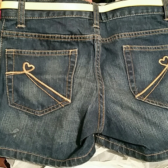 Shorts - Picture 2 of 4