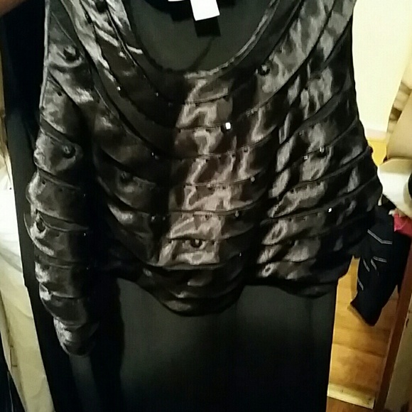 Dress - Picture 2 of 3