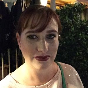 Meet your Posher, Nikki