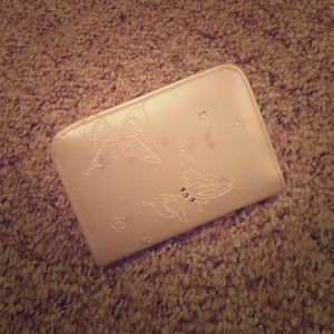Half fold up White Wallet