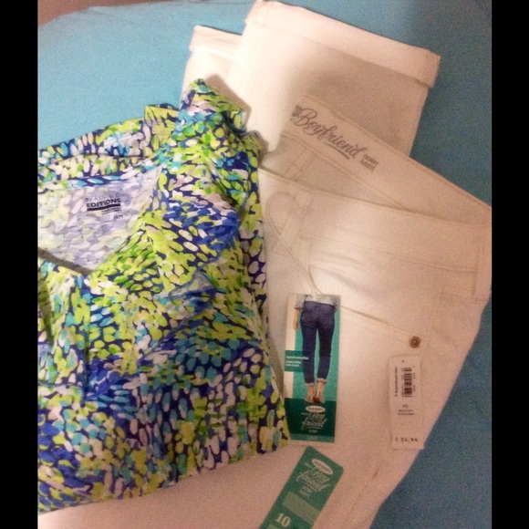 NWT...Old Navy White Skinny Jeans