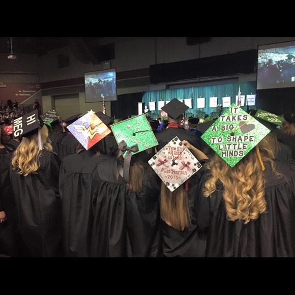 Hi fellow poshers 💕 - Picture 2 of 4