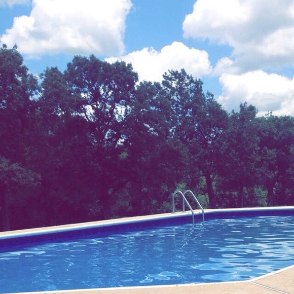 Meet Me, Jala - Picture 3 of 4