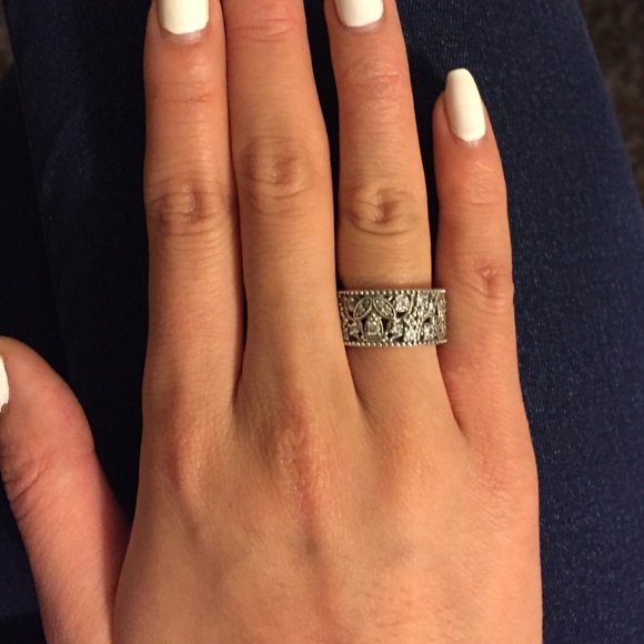 pandora leaf ring rose gold