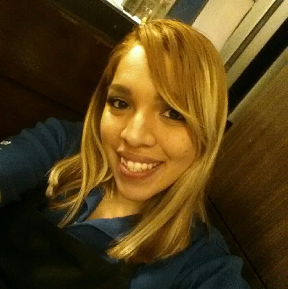 Meet your Posher, Felicia - Picture 1 of 1