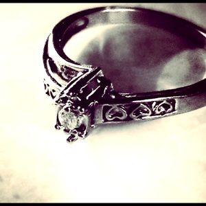 Sterling Silver Small Diamond & Hearts Ring - 7.5