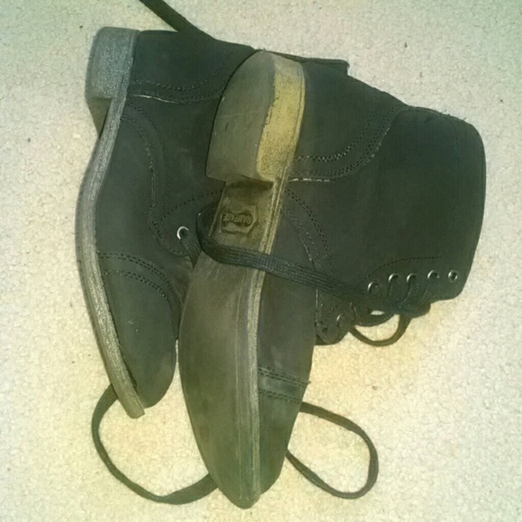 Black booties! - Picture 2 of 4
