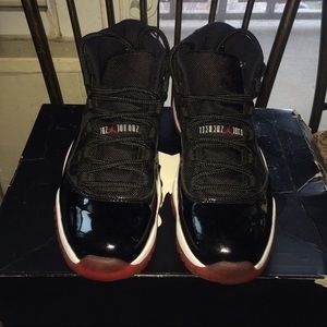 AIR JORDAN BRED 11s