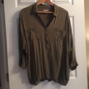 Green quarter button down