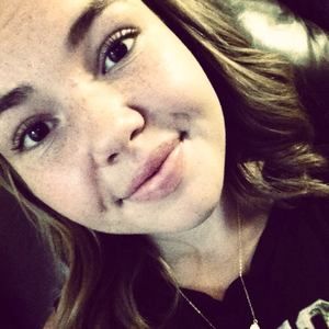 Meet your Posher, Elissa