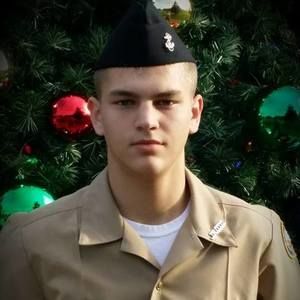 Meet your Posher, Donielle