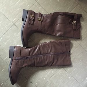 Brand new brown boots