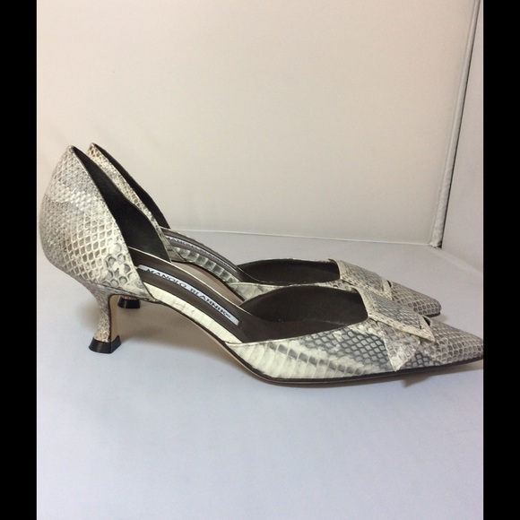 Manolo Blahnik Tonodo Heel
