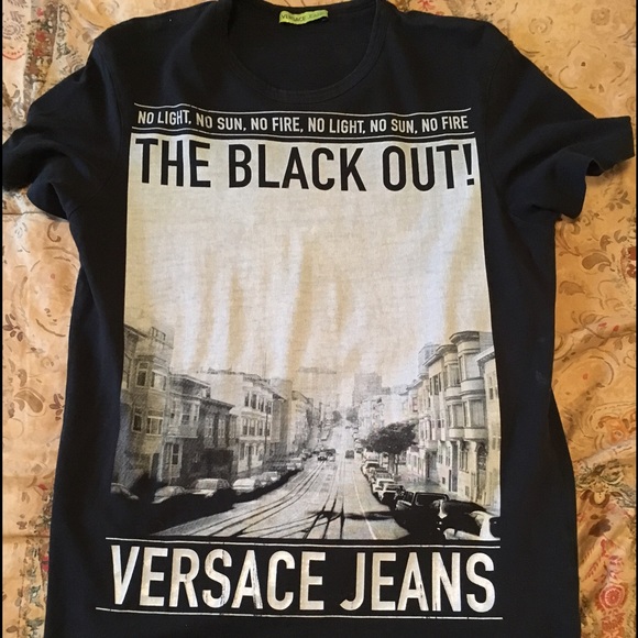 Versace t-shirt. Size M