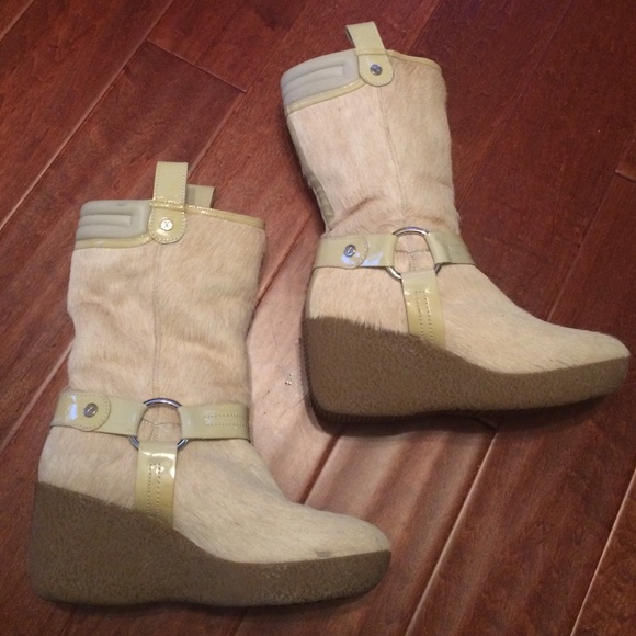 Cole Haan Fur Winter Boots with Heel - Picture 4 of 4