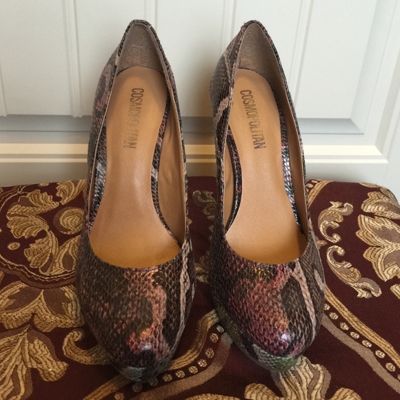 Multicolored snake print heels