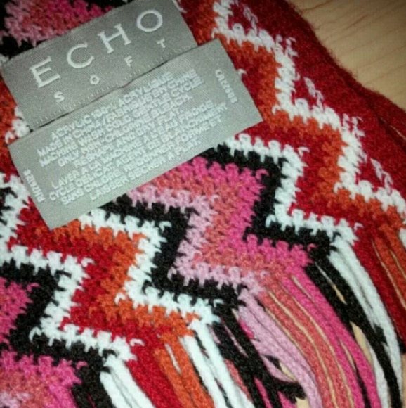 Echo Soft Fringed Scarf - Picture 3 of 4