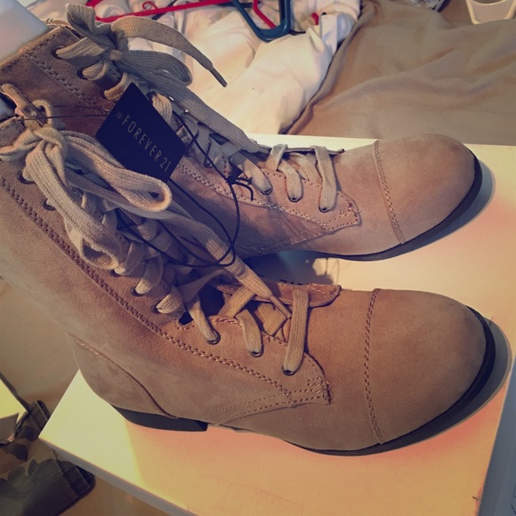 Mid high boots