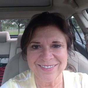 Meet your Posher, Debbie