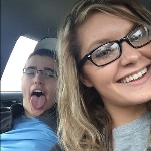 Meet your Posher, Monet